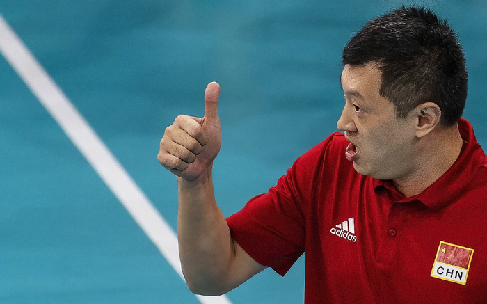 吃力不讨好:匡琦遭北京球迷炮轰,挖李玥凝又被山东球迷骂|山东队|天津|二传|李月凝|山东女排_新浪新闻